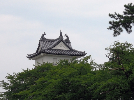三匹の鯱が載る櫓は全国で唯一だという
