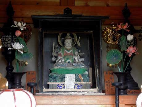 弁天堂に祀られた弁財天