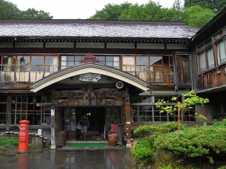 蔦温泉・本館
