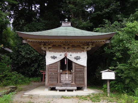 弁財天を祀った弁天堂