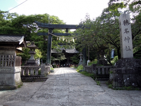 門前町を抜けて神社入口に到着