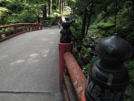 榛名川にかかるみそぎ橋を渡る