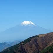 秋色の阿夫利神社と美しい富士山―2007紅葉の丹沢・大山　その二