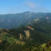 ヤビツ峠から鳥尾山、行者ヶ岳へ―2005秋の丹沢表尾根縦走　その一